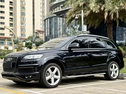 AUDI Q7 2014