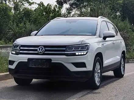 VOLKSWAGEN THARU 2020