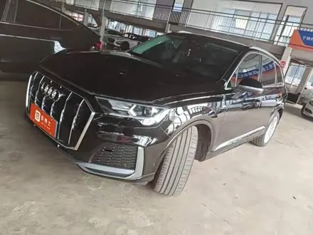 AUDI Q7 2023