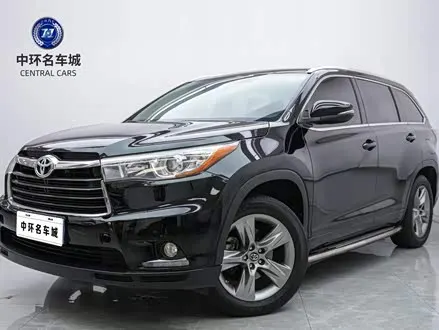 TOYOTA HIGHLANDER 2015