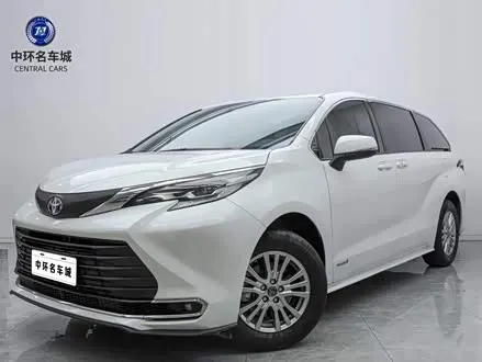 TOYOTA SIENNA 2021