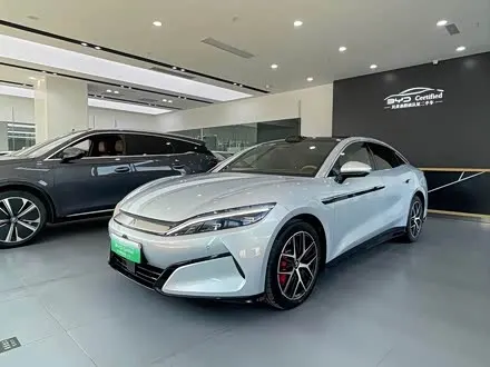BYD HAN L 2025