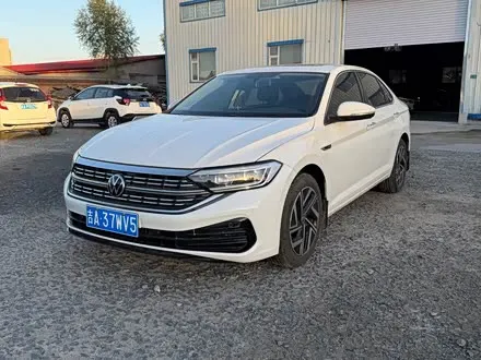 VOLKSWAGEN SAGITAR 2023