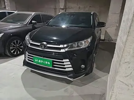 TOYOTA HIGHLANDER 2021