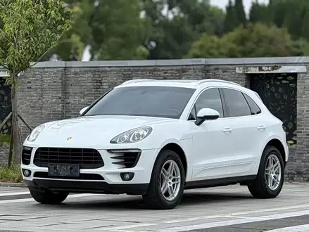 PORSCHE MACAN 2014