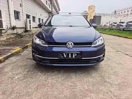 VOLKSWAGEN GOLF 2018