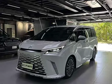 LEXUS LM — из Китая под ключ
