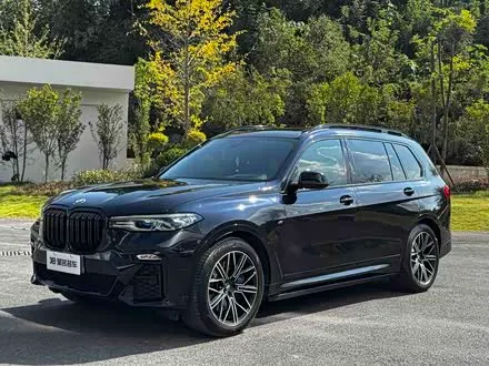 BMW X7 2021