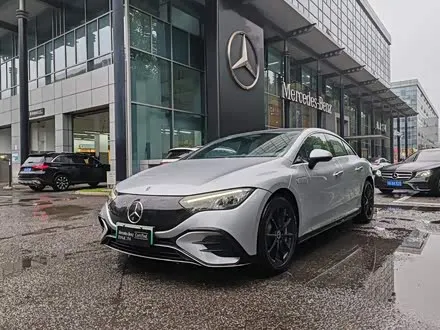MERCEDES-BENZ EQE 2022