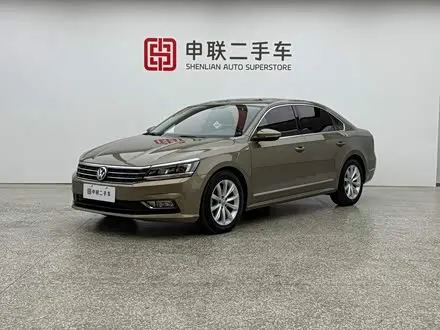 VOLKSWAGEN PASSAT 2017