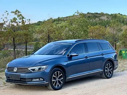 VOLKSWAGEN PASSAT VARIANT 2018