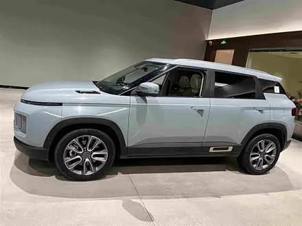 Geely ICON — из Китая под ключ