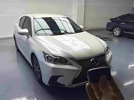 Lexus CT — из Китая под ключ
