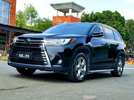 TOYOTA HIGHLANDER 2021