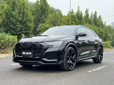 Audi RS Q8 — из Китая под ключ