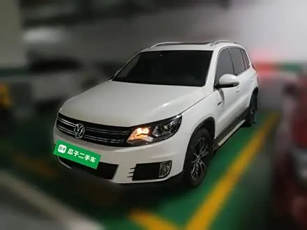 VOLKSWAGEN TIGUAN 2016