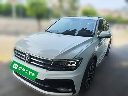 VOLKSWAGEN TIGUAN L 2019