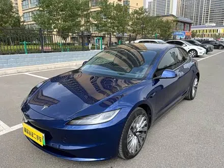 TESLA MODEL 3 2026
