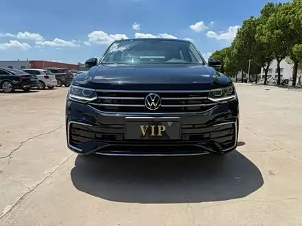 VOLKSWAGEN TIGUAN L 2023