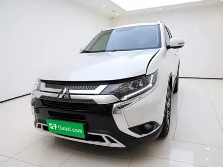 Mitsubishi Outlander — из Китая под ключ
