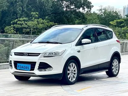 FORD KUGA 2013