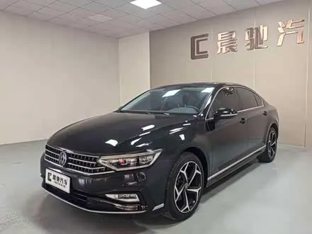 VOLKSWAGEN MAGOTAN 2023