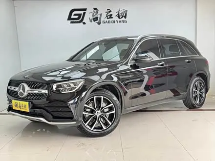 MERCEDES-BENZ GLC 2021