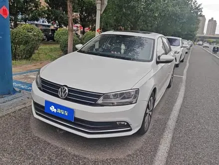 VOLKSWAGEN SAGITAR 2017