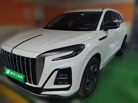 Hongqi HS3 — из Китая под ключ