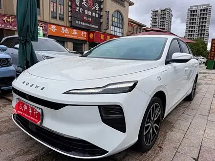 Roewe D6 — из Китая под ключ