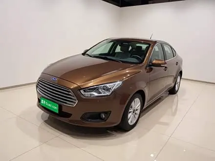 FORD ESCORT 2015