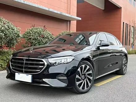 MERCEDES-BENZ E-CLASS 2024