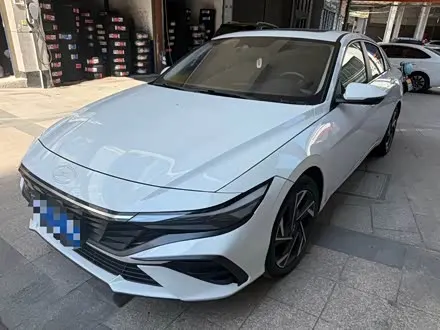 Hyundai Elantra — из Китая под ключ