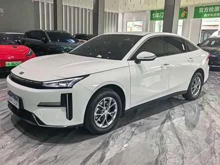 GEELY GALAXY L6 2025
