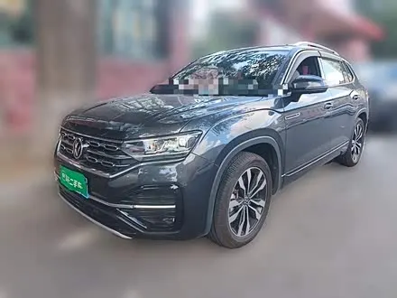 VOLKSWAGEN TAYRON 2022