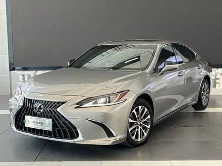 LEXUS ES — из Китая под ключ