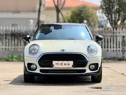 MINI CLUBMAN 2016