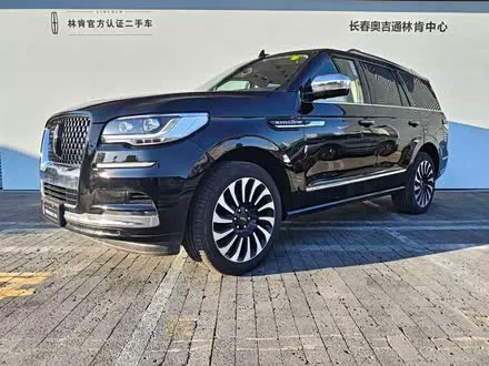 LINCOLN NAVIGATOR 2024