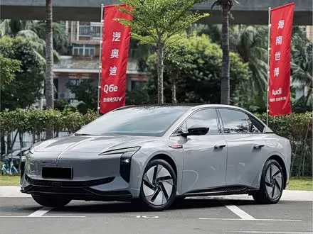 HONGQI EH7 — из Китая под ключ