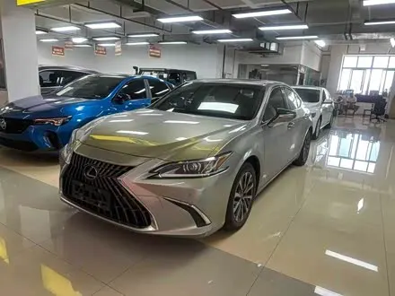 LEXUS ES — из Кореи под ключ