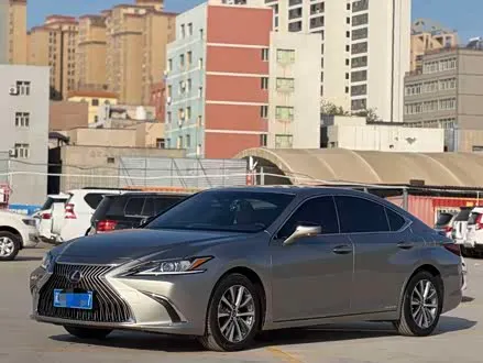 LEXUS ES — из Кореи под ключ