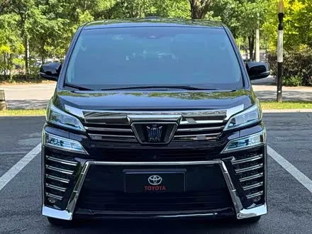 TOYOTA VELLFIRE — из Китая под ключ