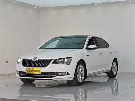 SKODA SUPERB 2018