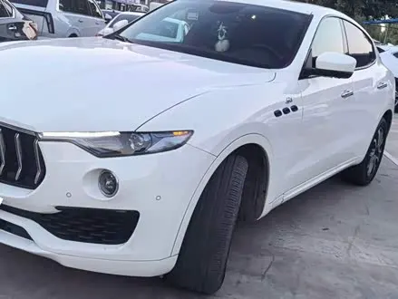 MASERATI LEVANTE 2022