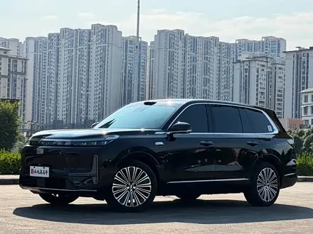 GEELY GALAXY M9 2025