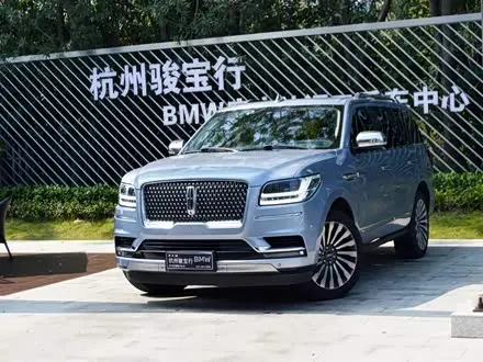 LINCOLN NAVIGATOR 2018