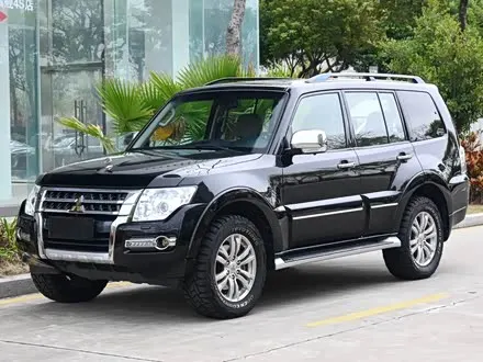 MITSUBISHI PAJERO — из Китая под ключ