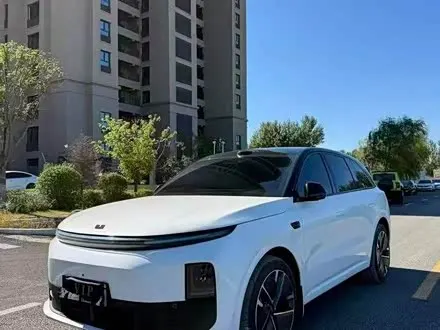 LI AUTO L6 — из Китая под ключ