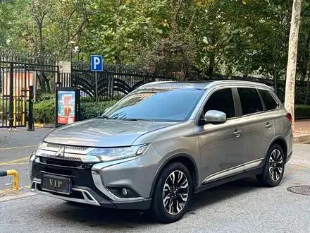 MITSUBISHI OUTLANDER — из Китая под ключ