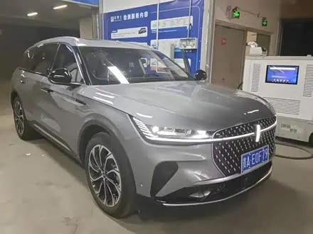 LINCOLN NAUTILUS 2023